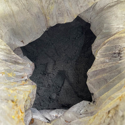 98% Murni FeCL3 Ferric Chloride Black Mengkristal 50kg Per Drum
