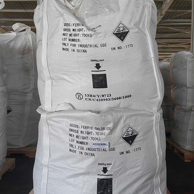 70 KG / BAG Ferric Chloride 96% Min FeCL3 Padat ISO 45001 7705-08-0