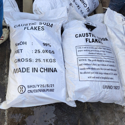 NaOH Caustic Soda Sodium Hydroxide Senyawa Anorganik Korosifitas Kuat 25 KG / BAG